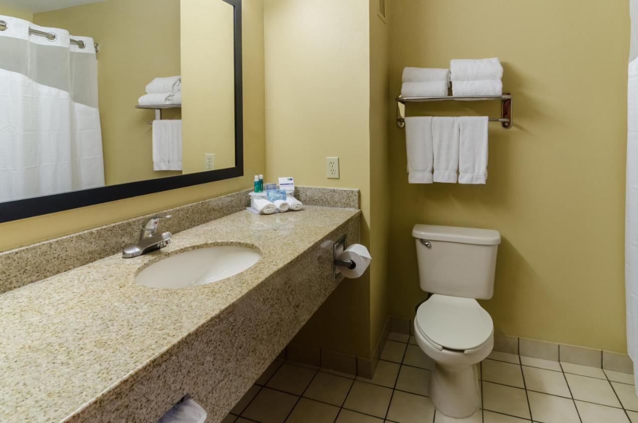 Holiday Inn Express Hotel & Suites Vinita By Ihg מראה חיצוני תמונה